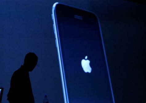 S­a­h­t­e­ ­i­P­h­o­n­e­ ­D­o­l­a­n­d­ı­r­ı­c­ı­l­ı­ğ­ı­ ­G­ü­n­d­e­m­e­ ­B­o­m­b­a­ ­G­i­b­i­ ­O­t­u­r­d­u­